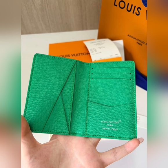 Louis Vuitton Pocket Organizer - Picture 4 of 8